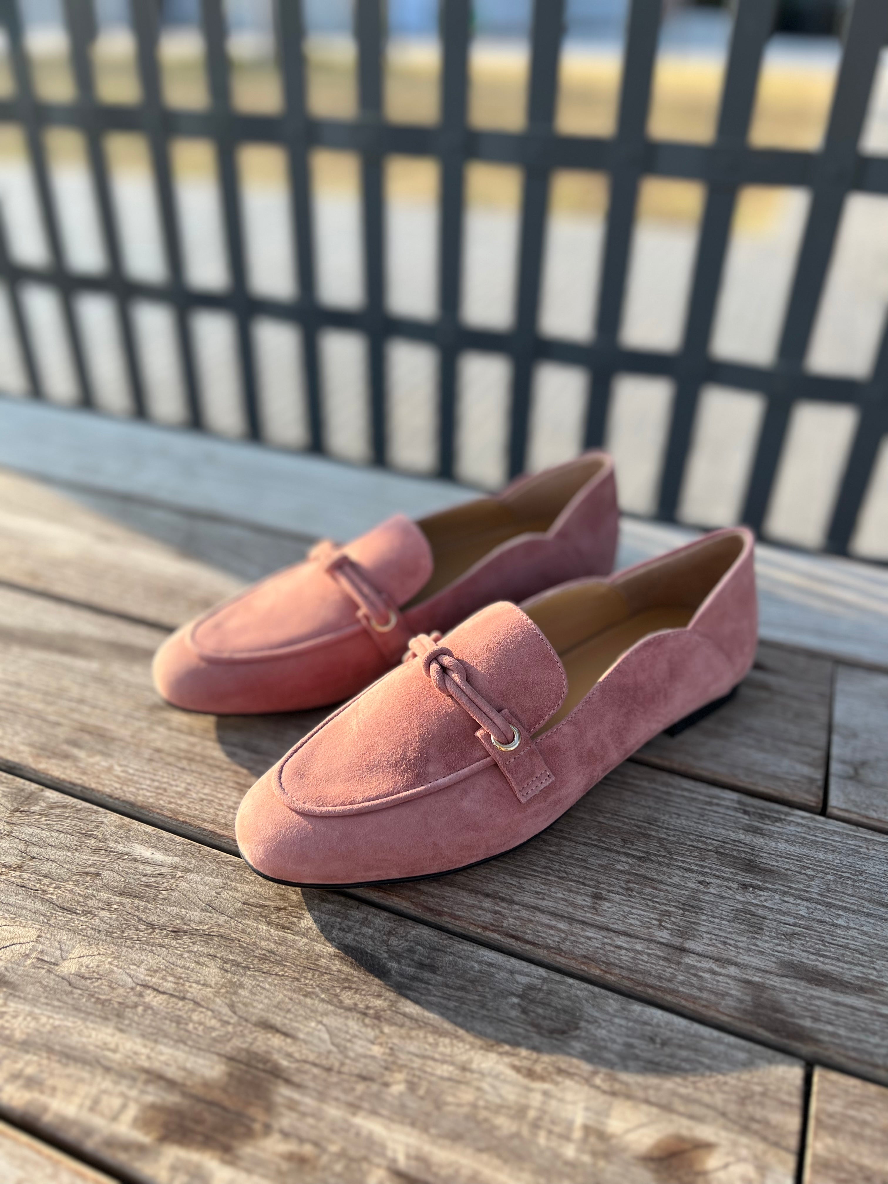 RILA Loafers - Pink Suede