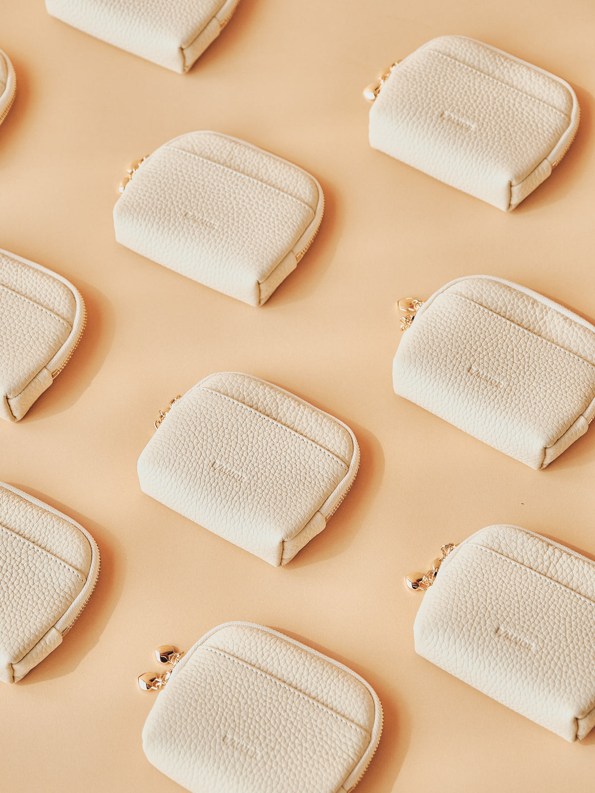 B/MAJOR White Leather Pouch✨