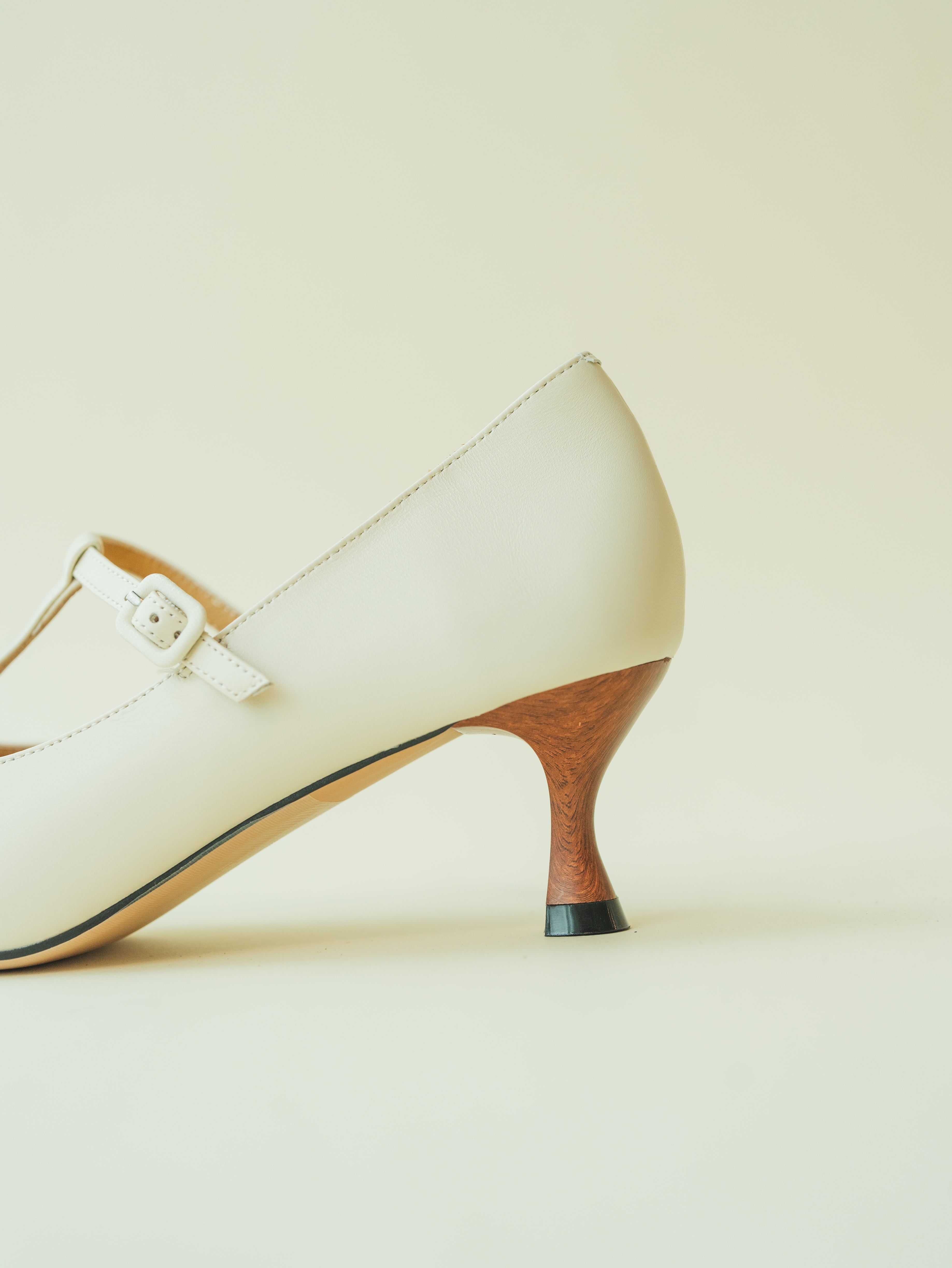 AREN Heels - White