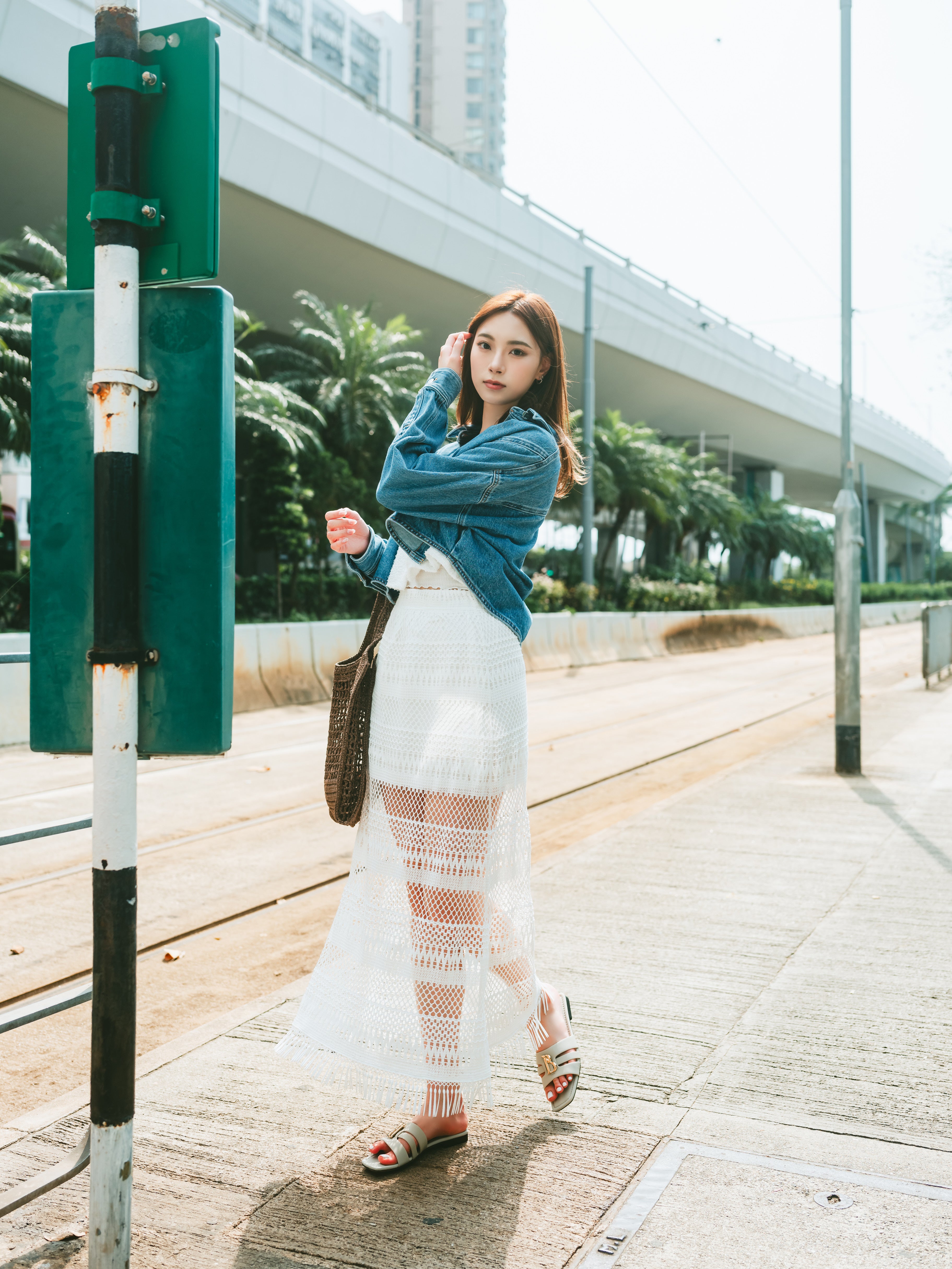 AVYLN Sandals - Grey