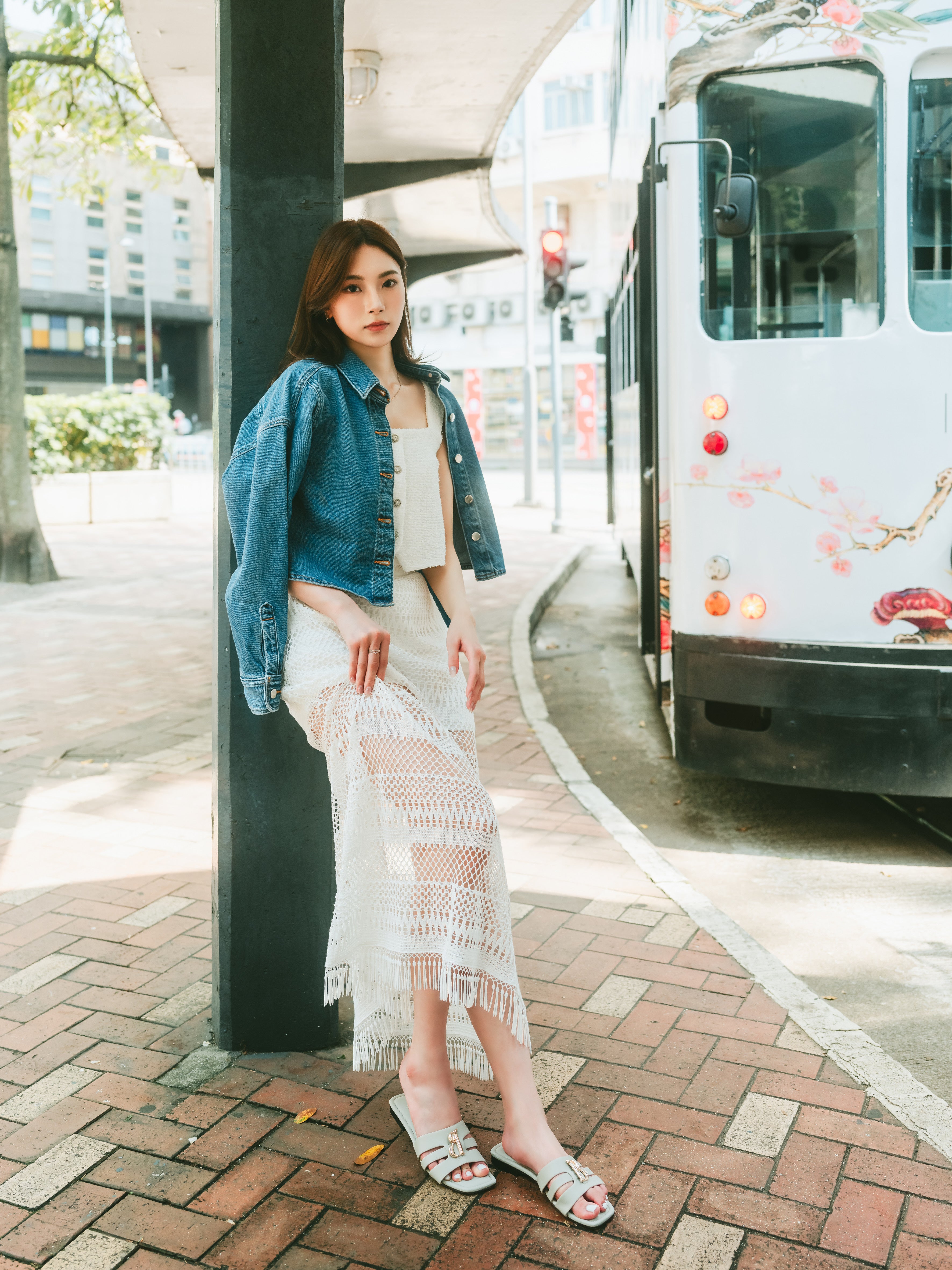 AVYLN Sandals - Grey