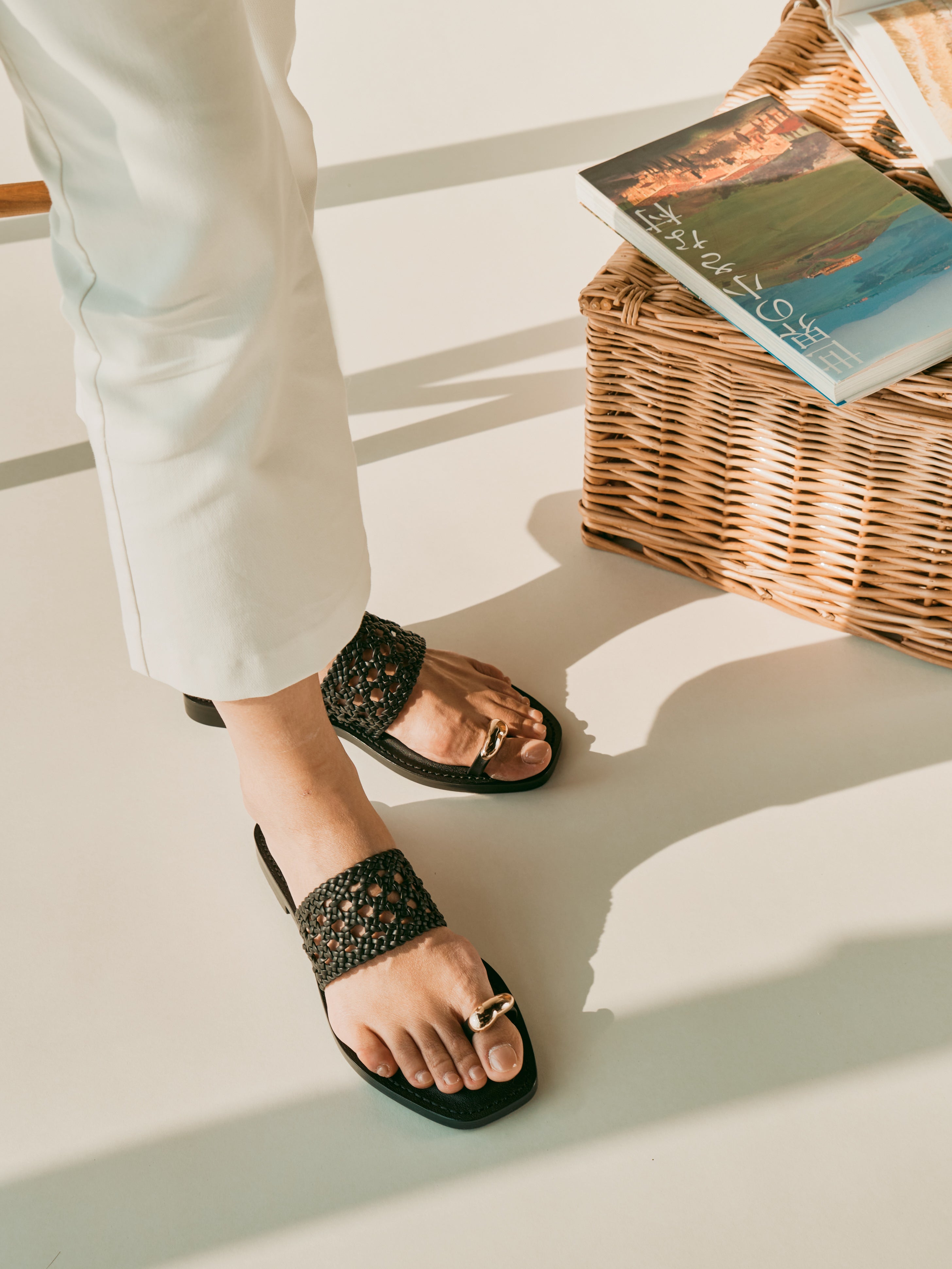 LEAH Sandals - Black (pre-order 1-2 weeks)