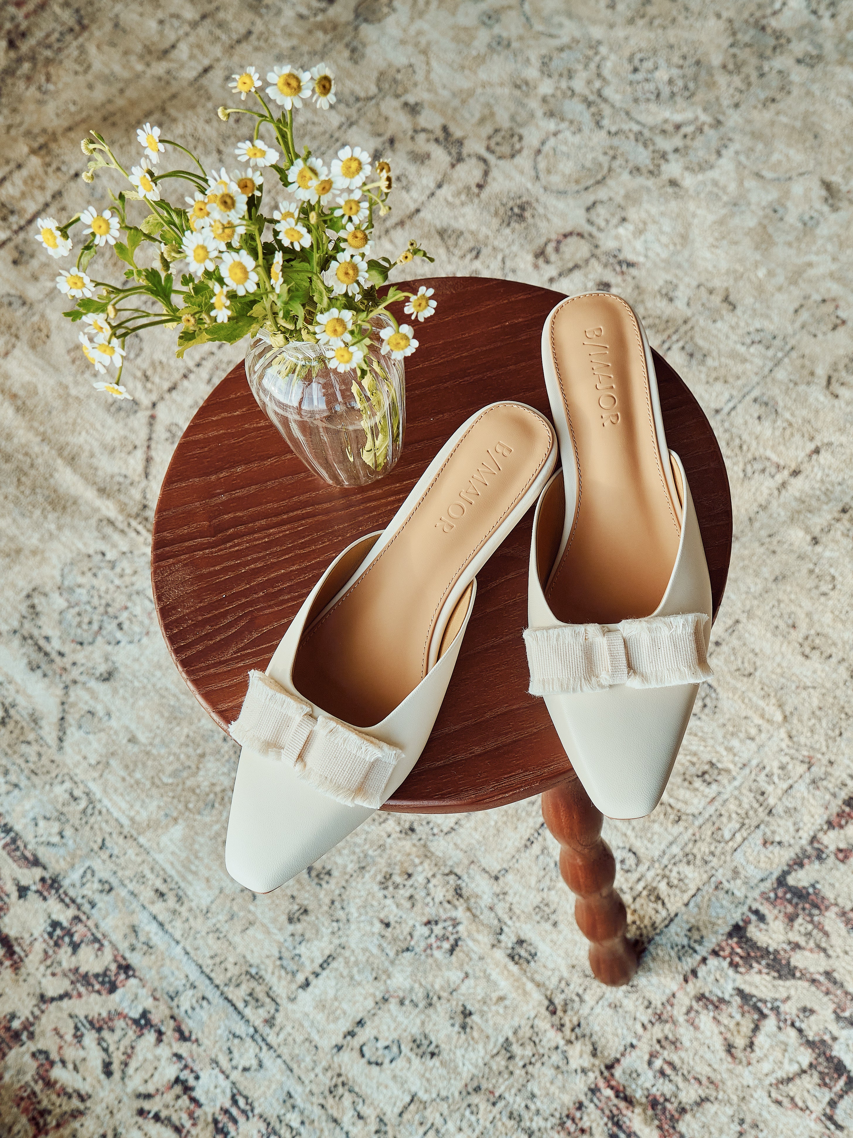 ASHLEY Mules - White (pre-order 2 weeks)