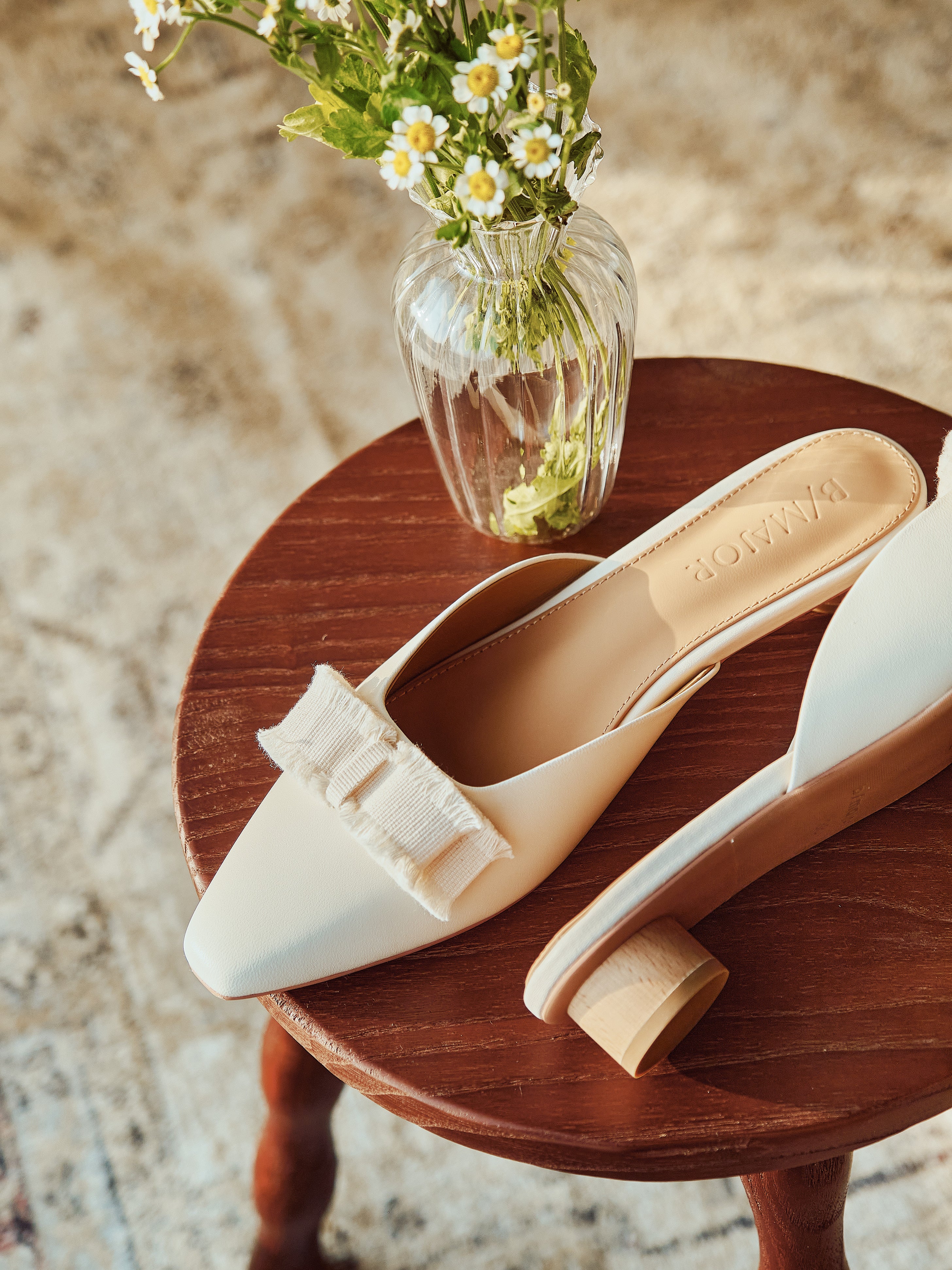 ASHLEY Mules - White (pre-order 2 weeks)