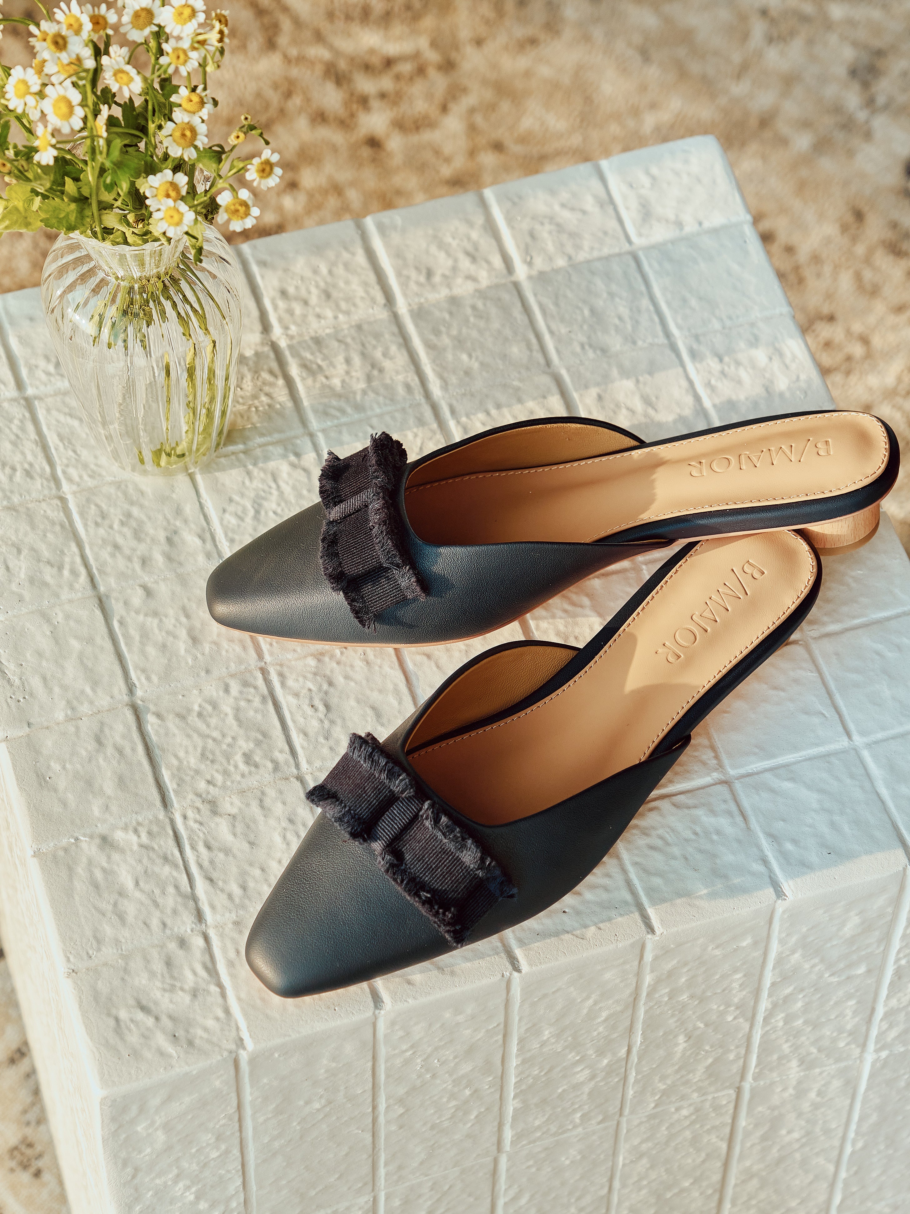 ASHLEY Mules - Navy (pre-order 2 weeks)