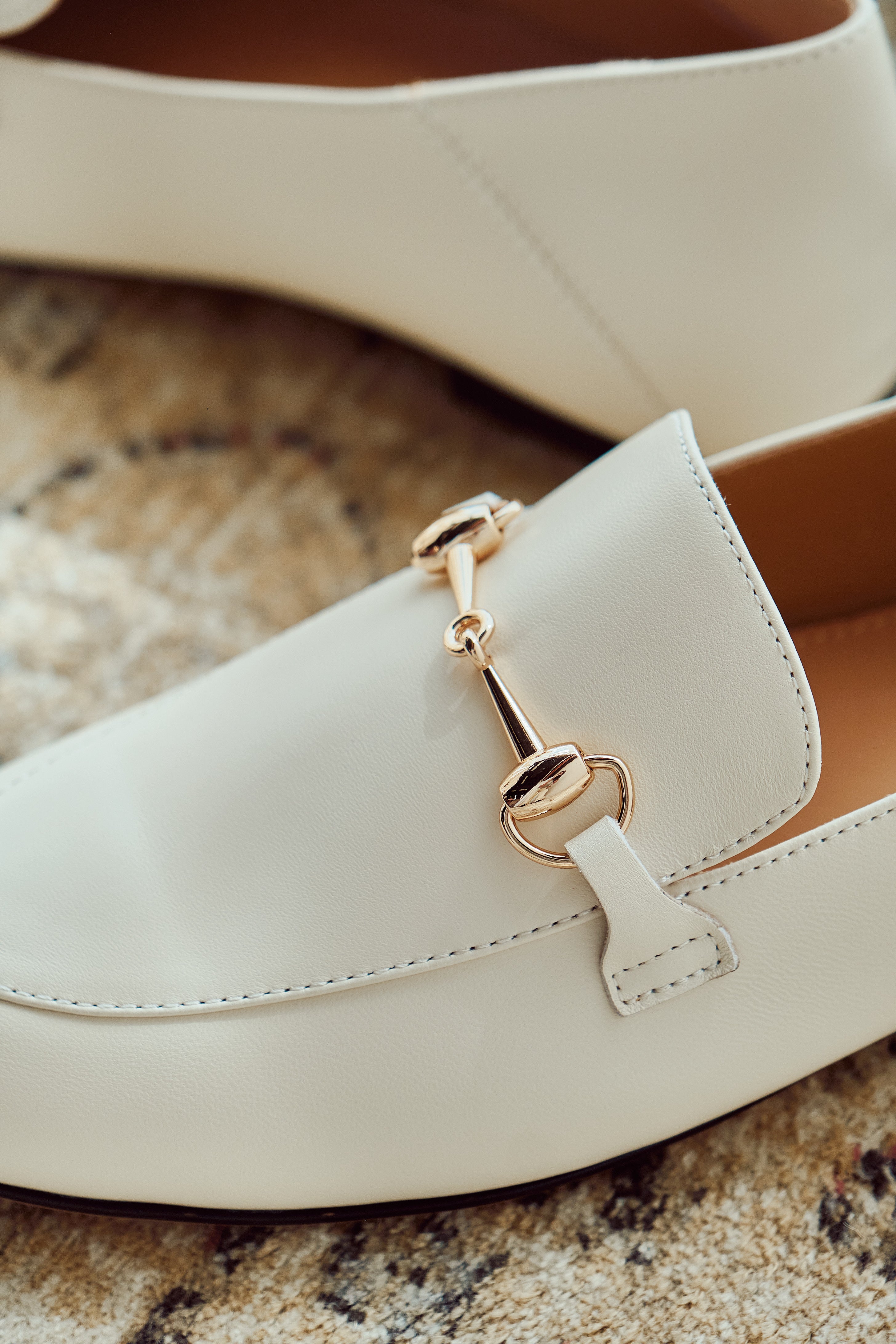 CLAIRE Loafers - White (pre-order 2 weeks)