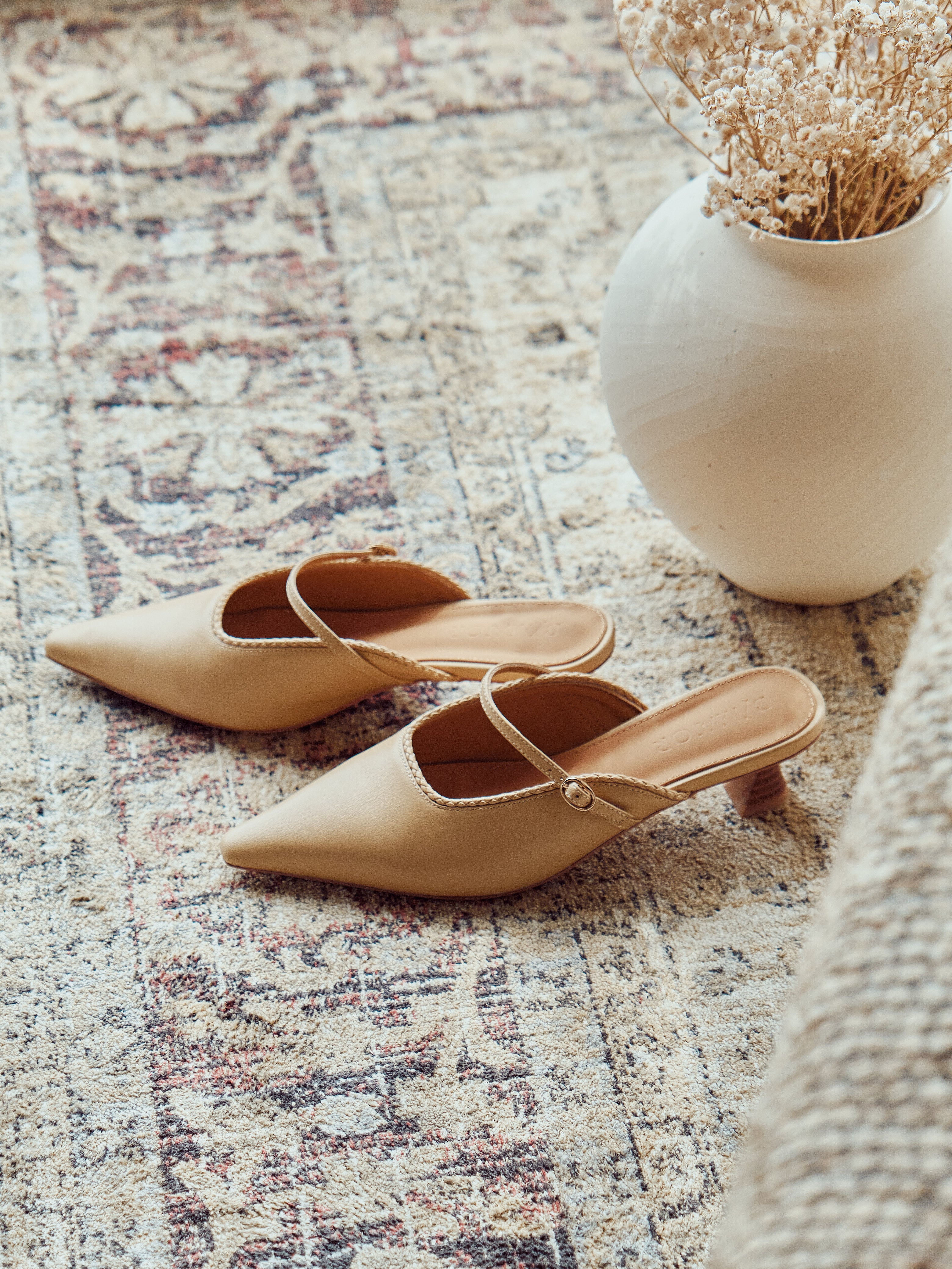 VANNA Mules - Beige
