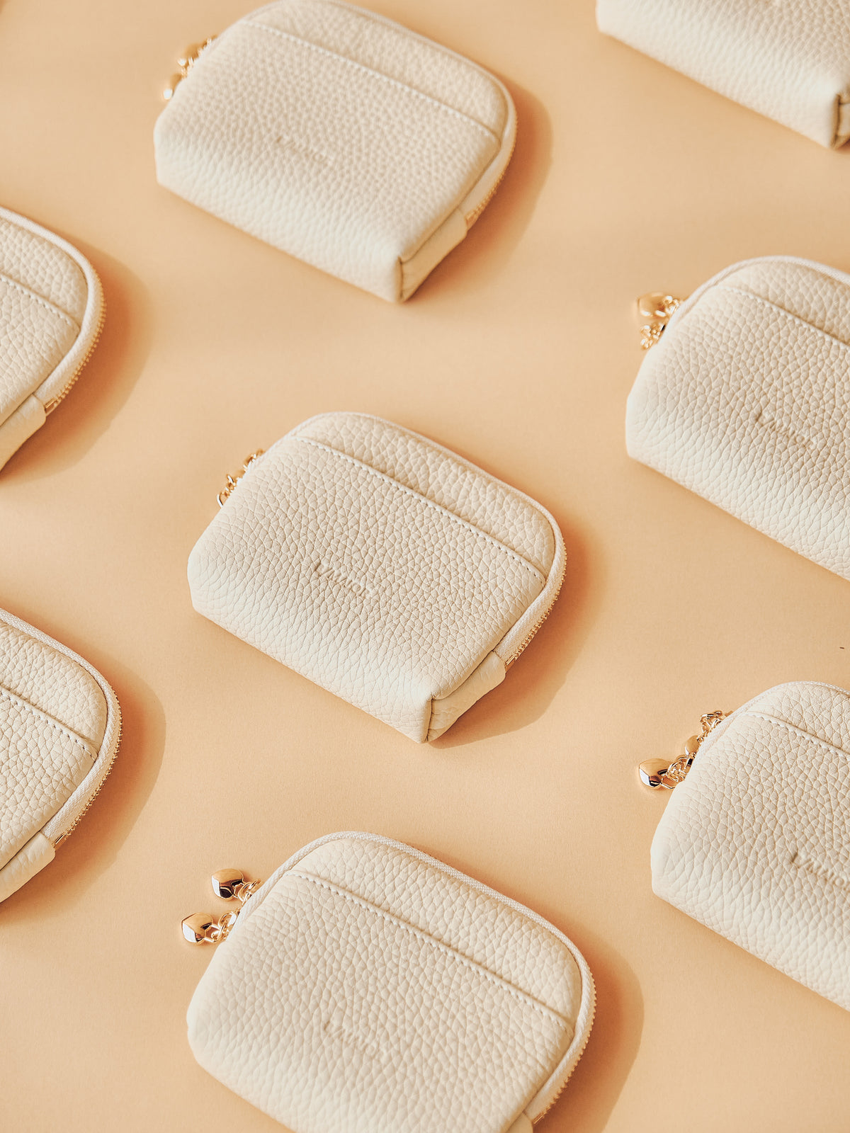 B/MAJOR White Leather Pouch✨