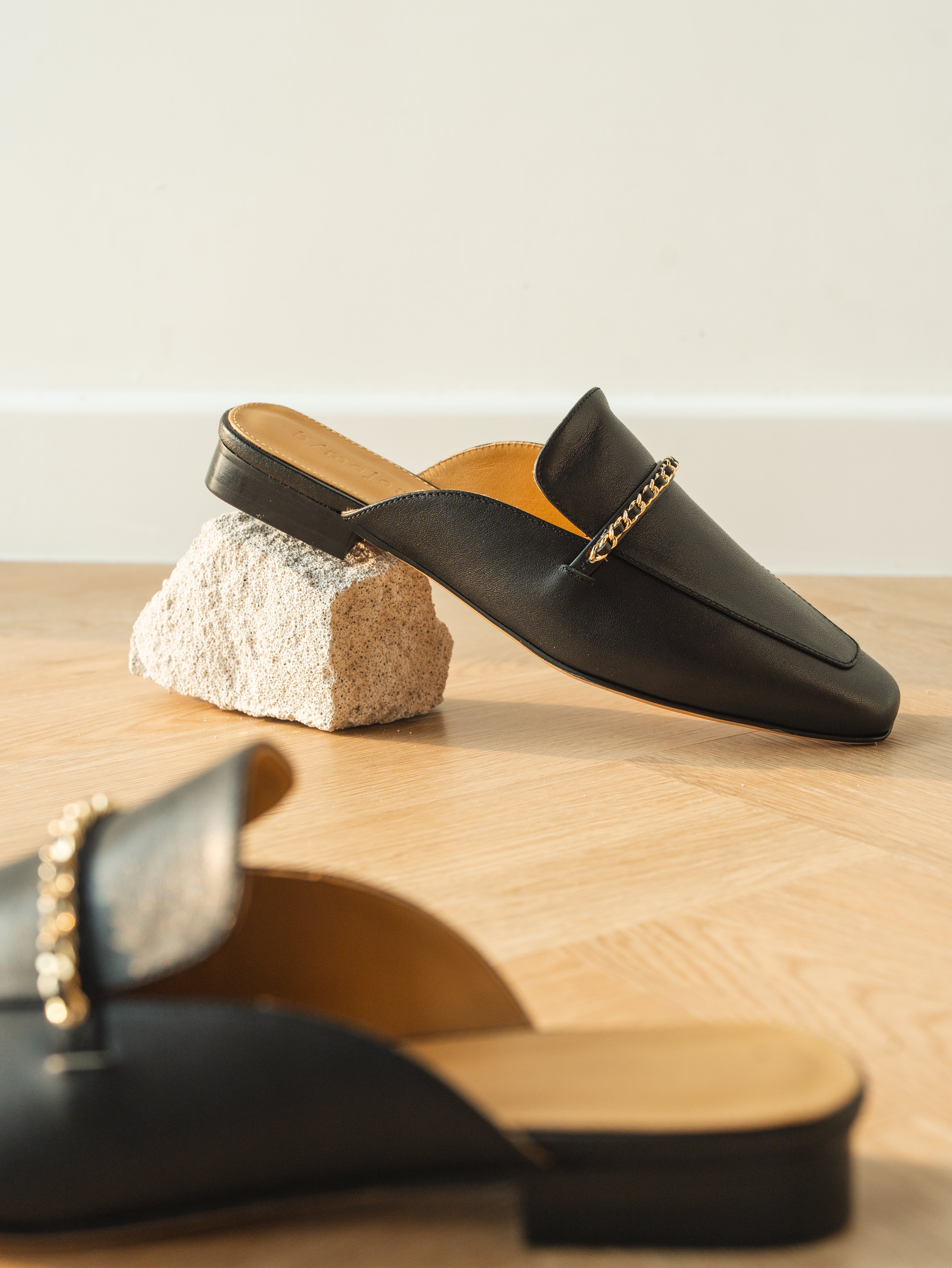HANA Mules - Black