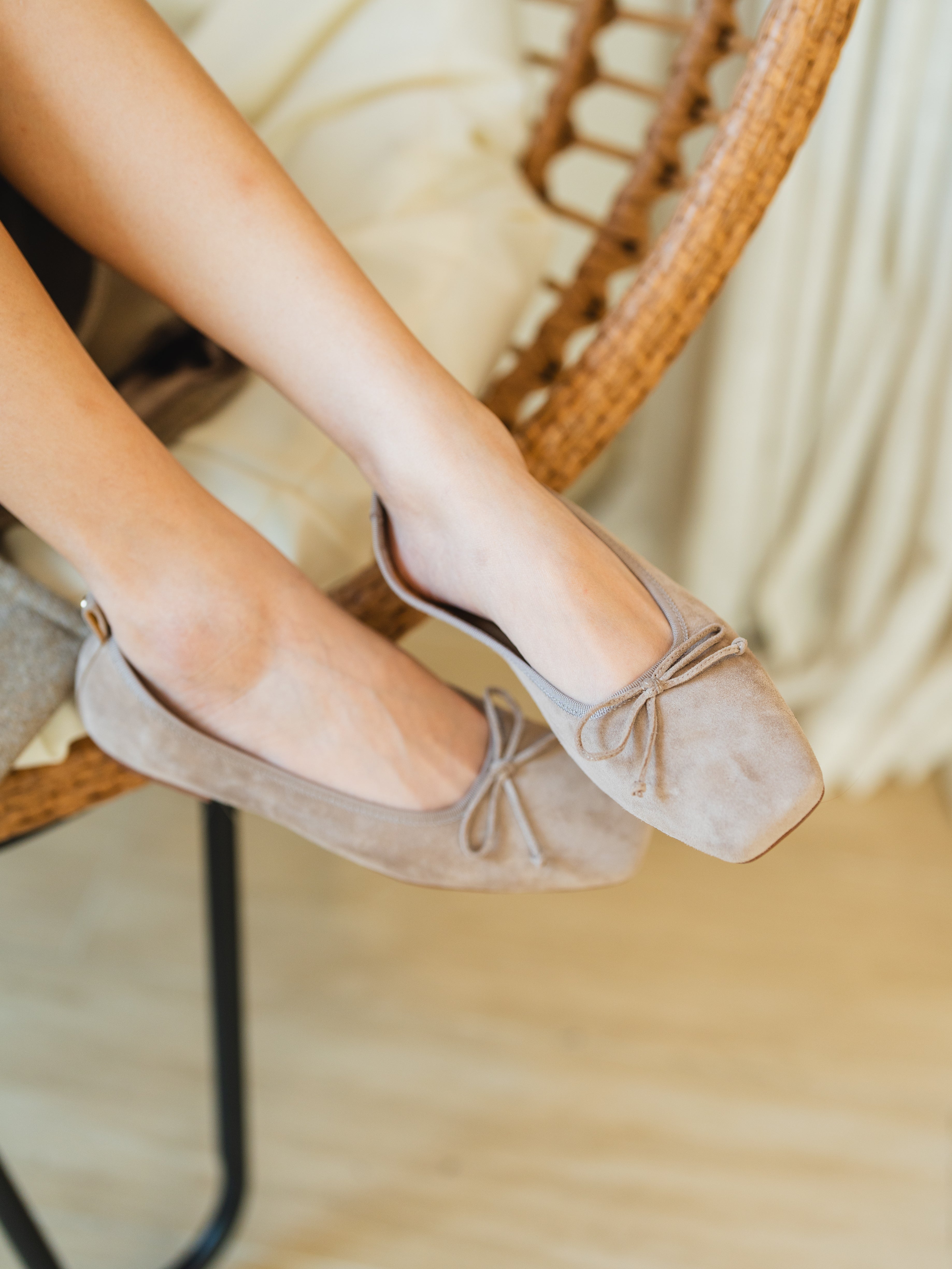 CAMI FLATS - Grey suede
