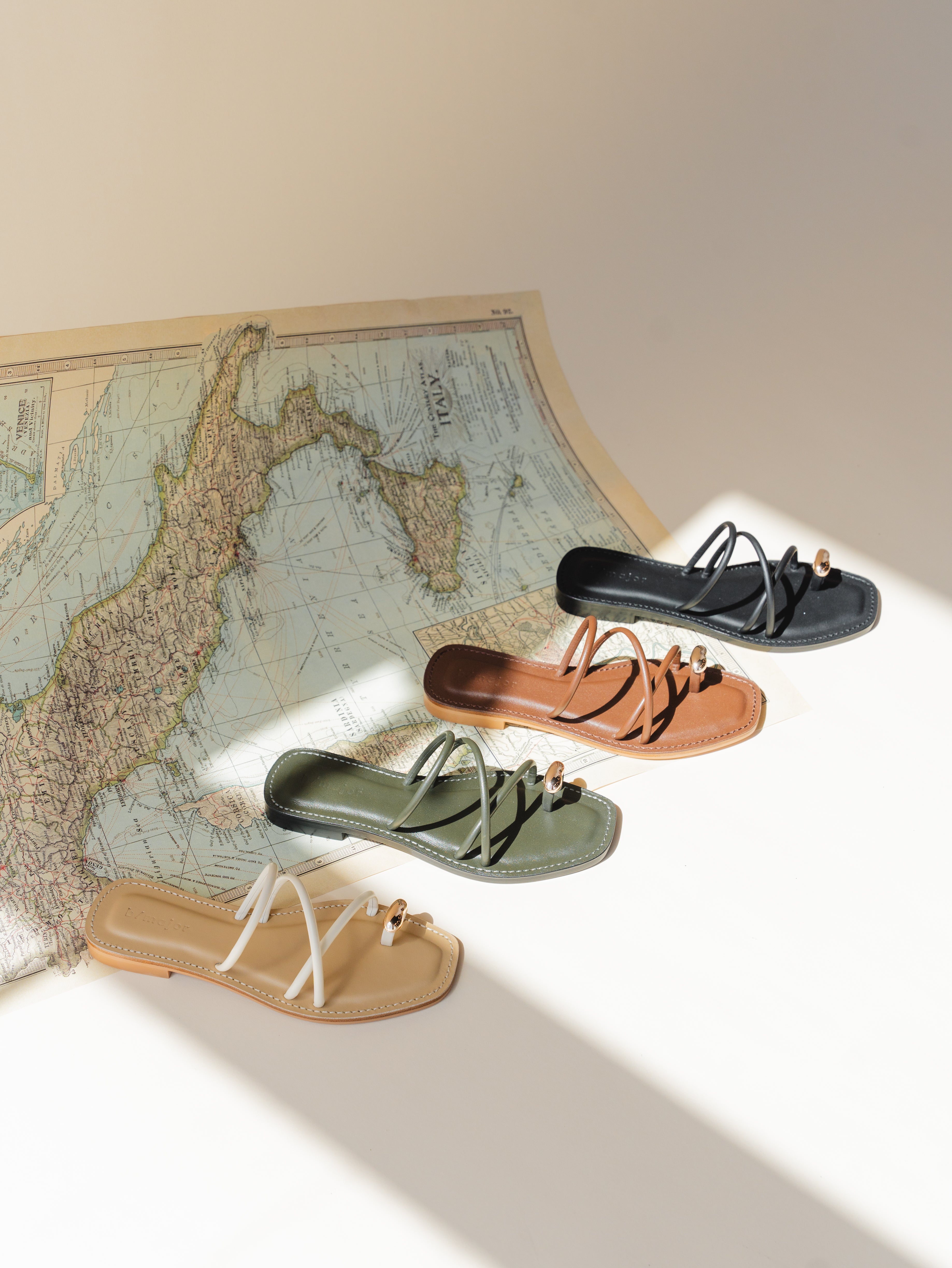 VALENCIA Sandals - Olive