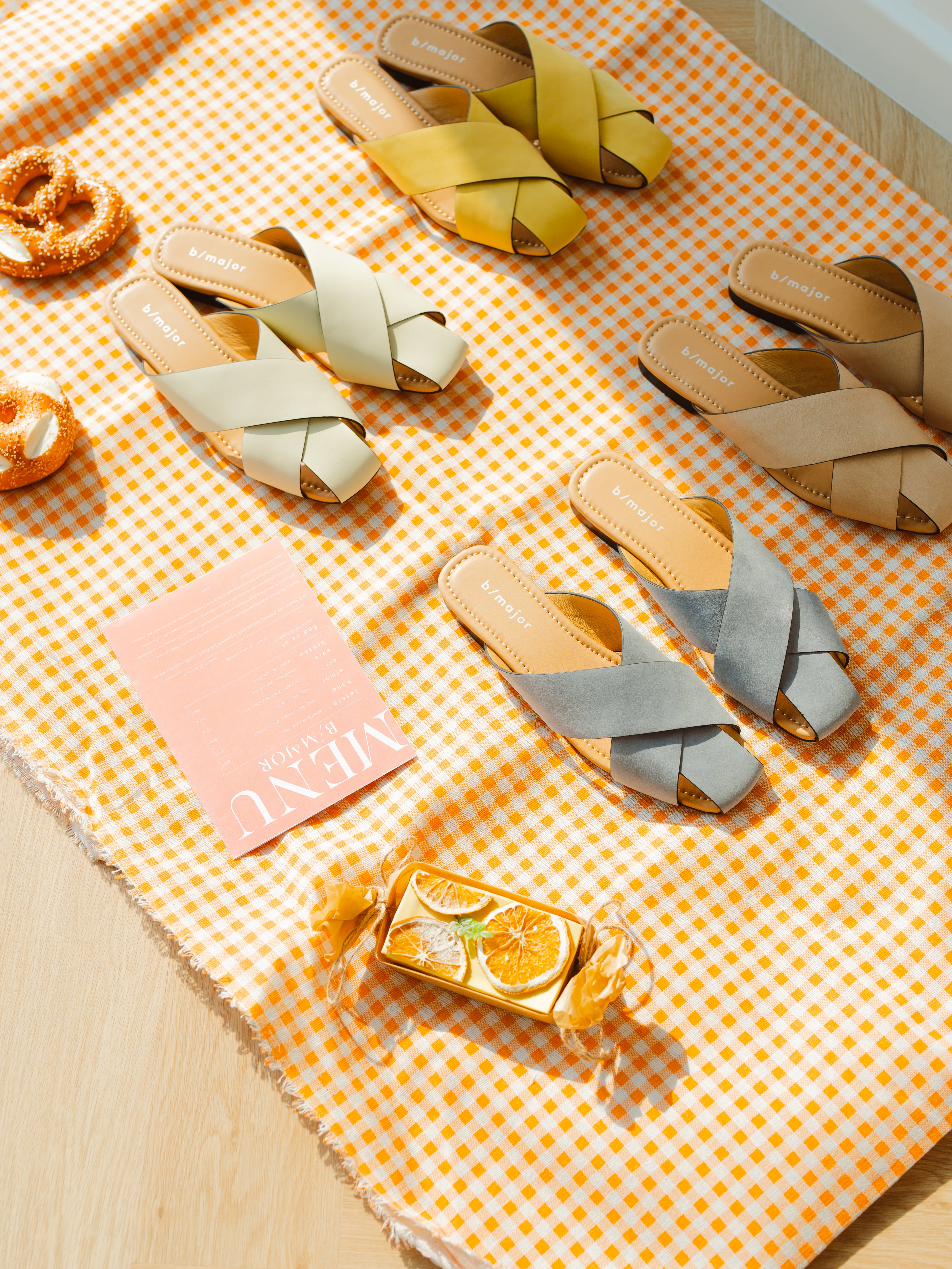 EVIA Sandals - Beige