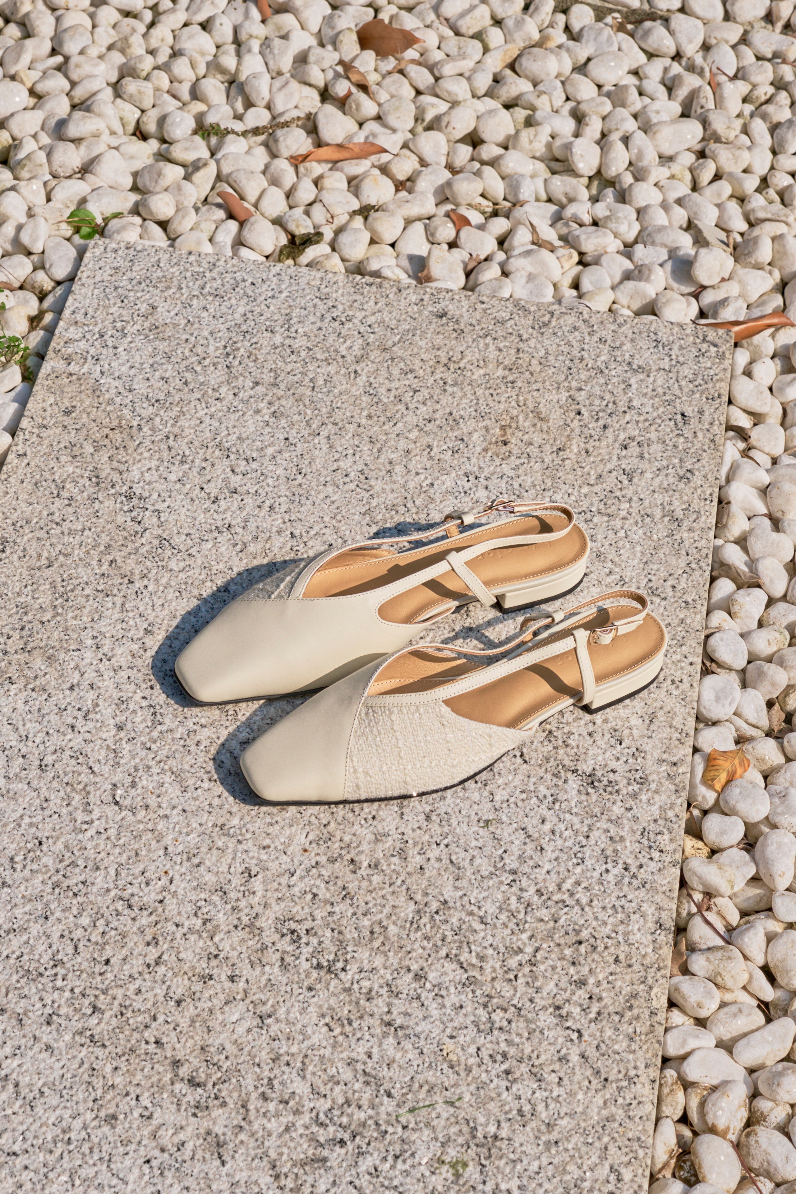 KENTI Slingback Flats - White