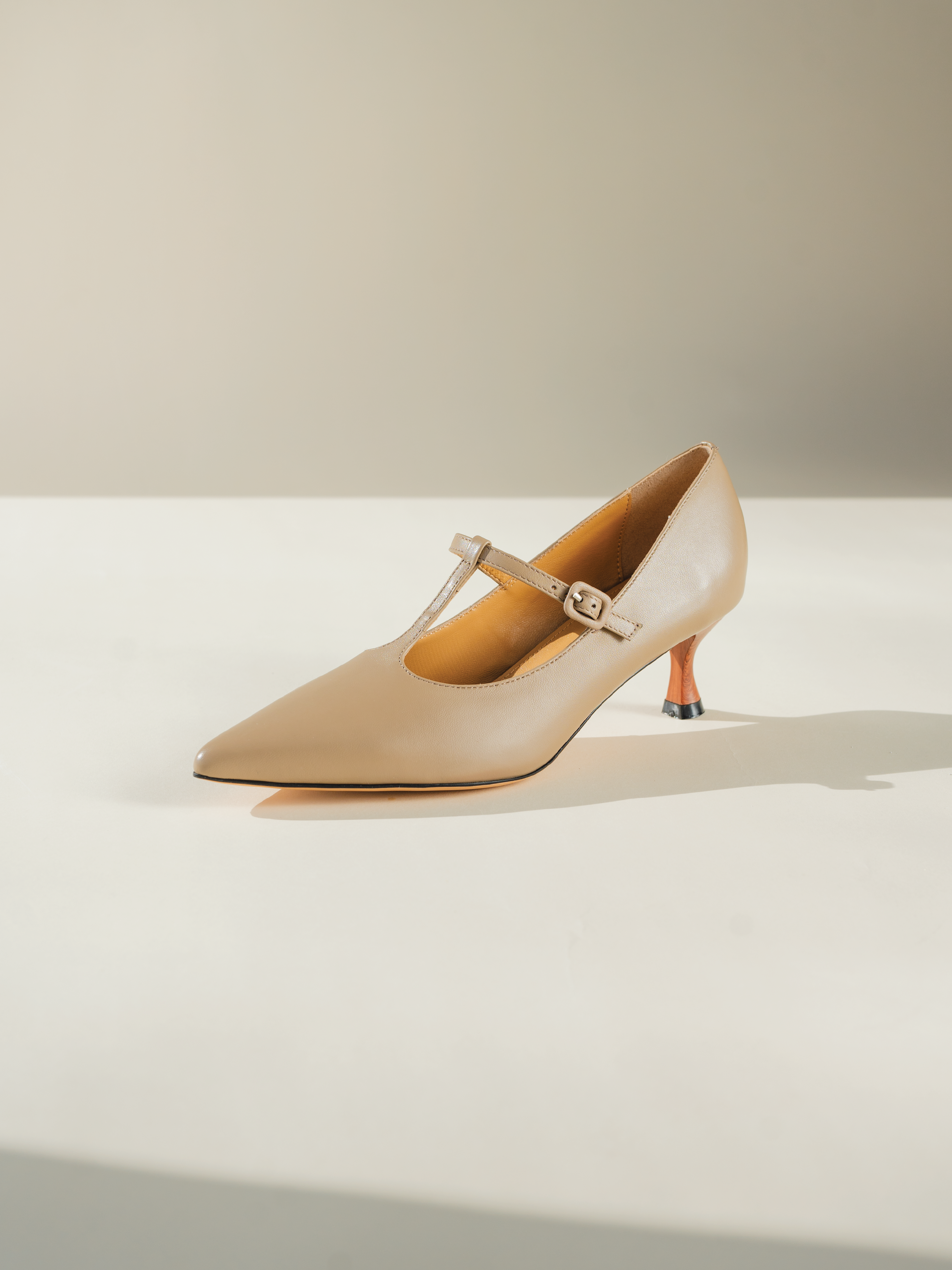 AREN Heels - Camel