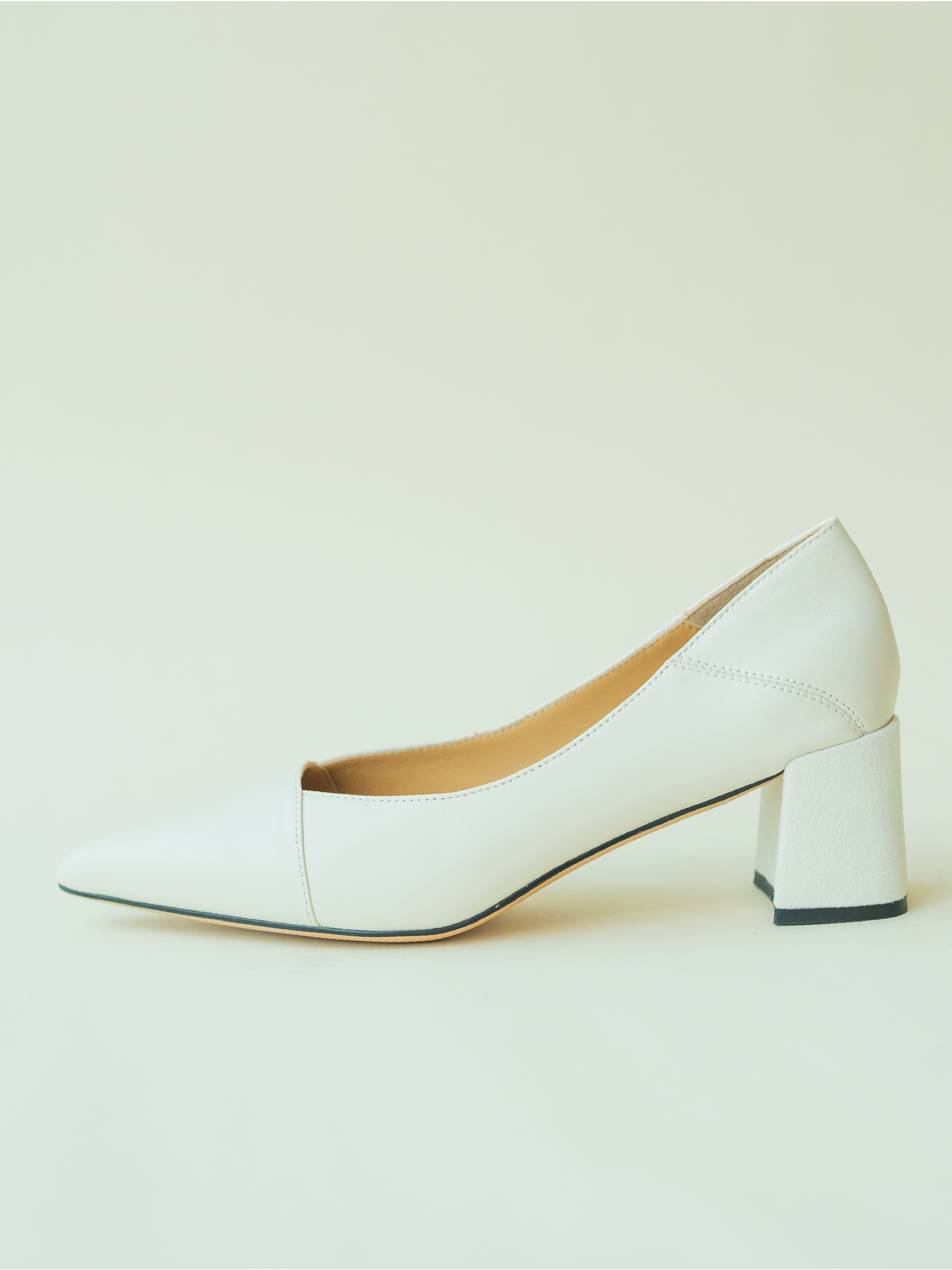 LEDRO White