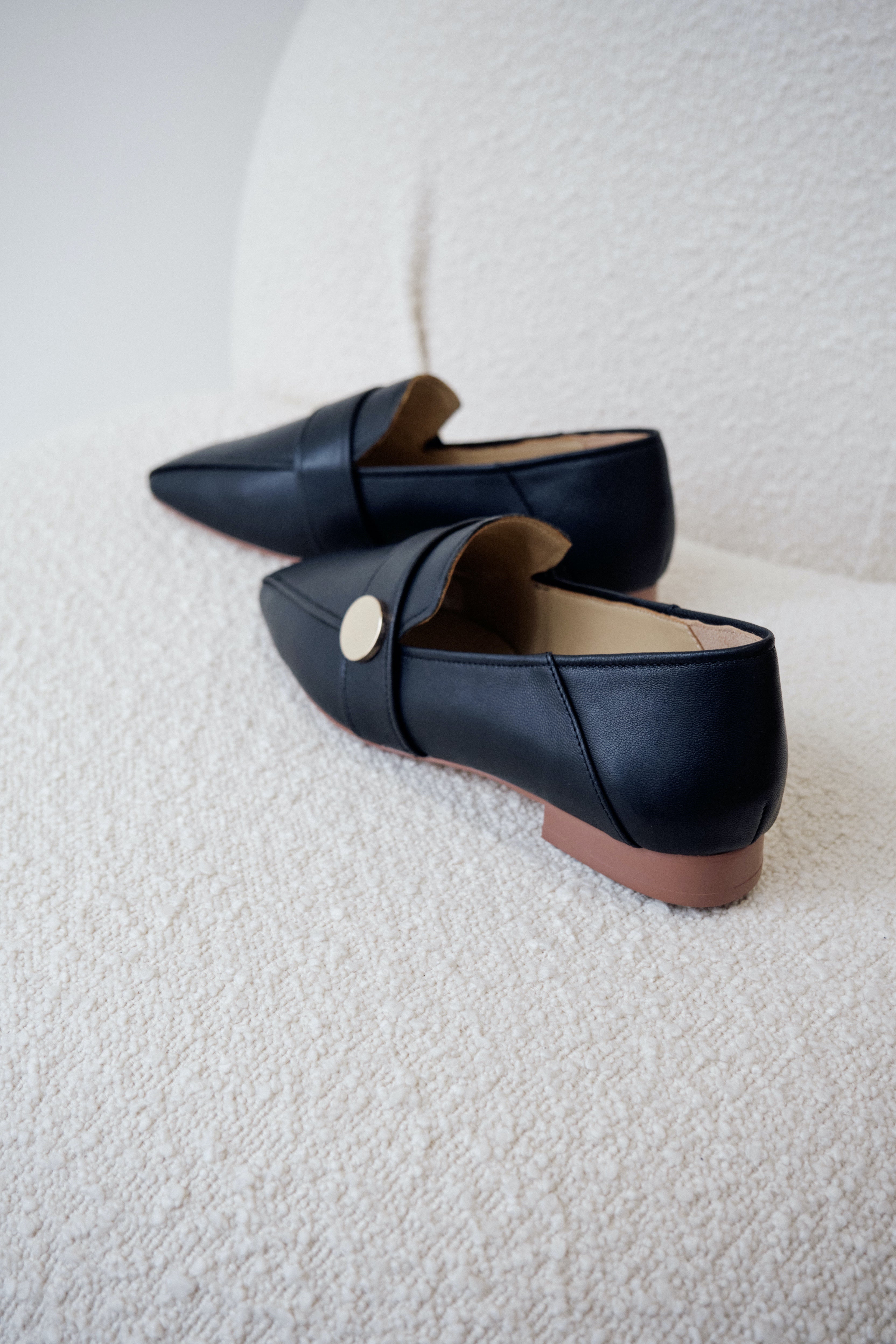 TABY Loafers - Black