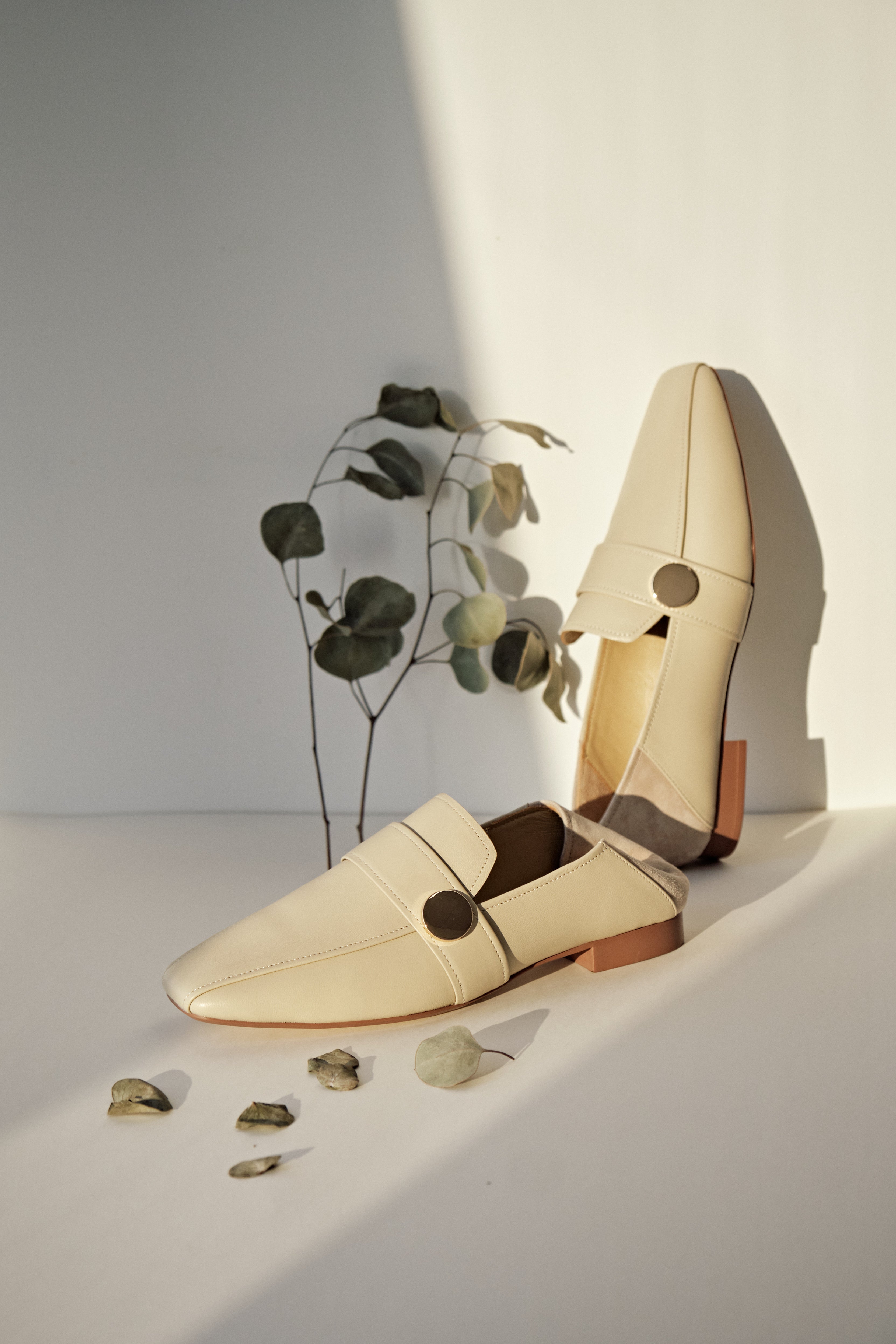 TABY Loafers - Beige