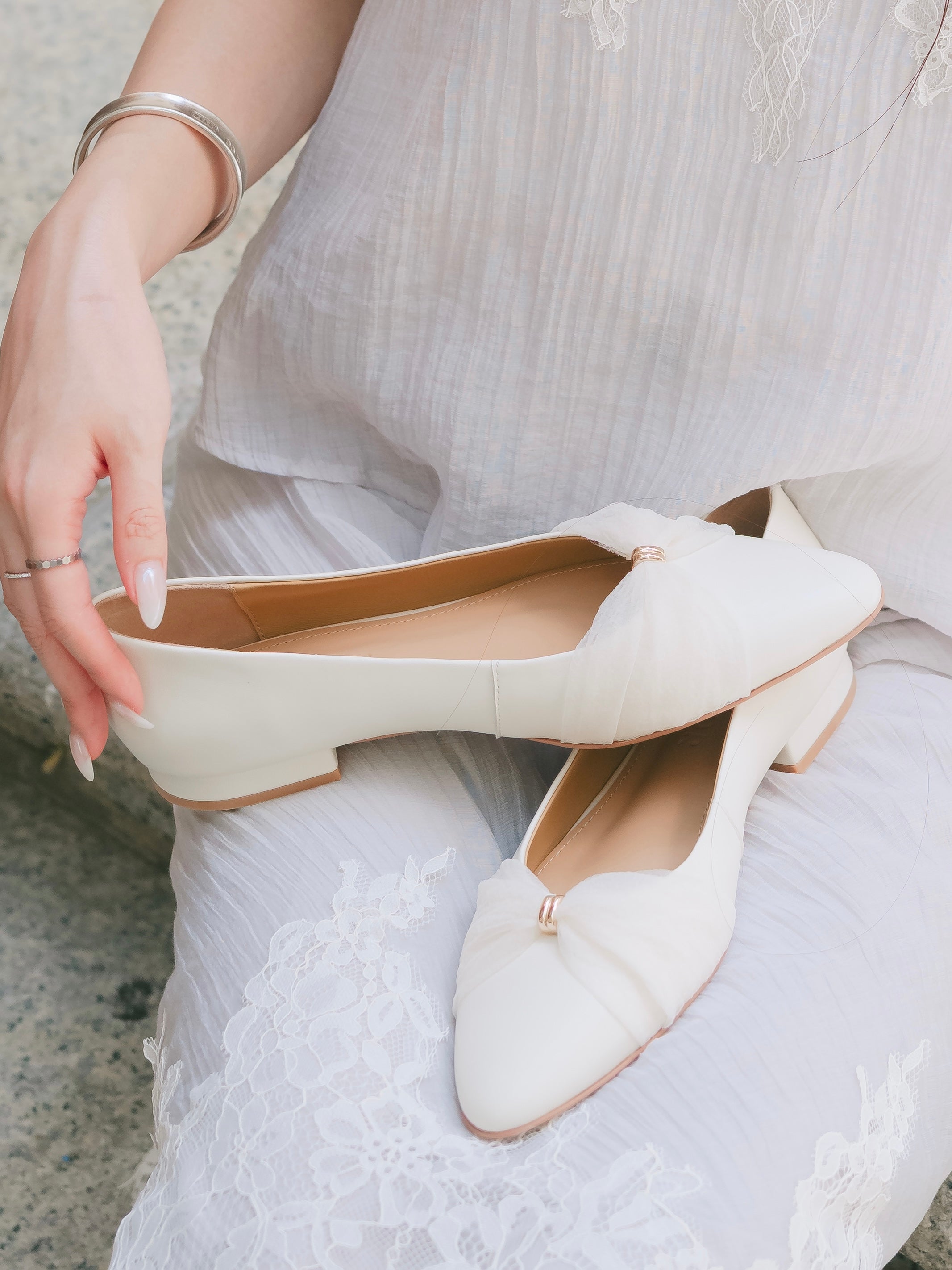 CANDICE Flats - White (pre-order 1-2 weeks)