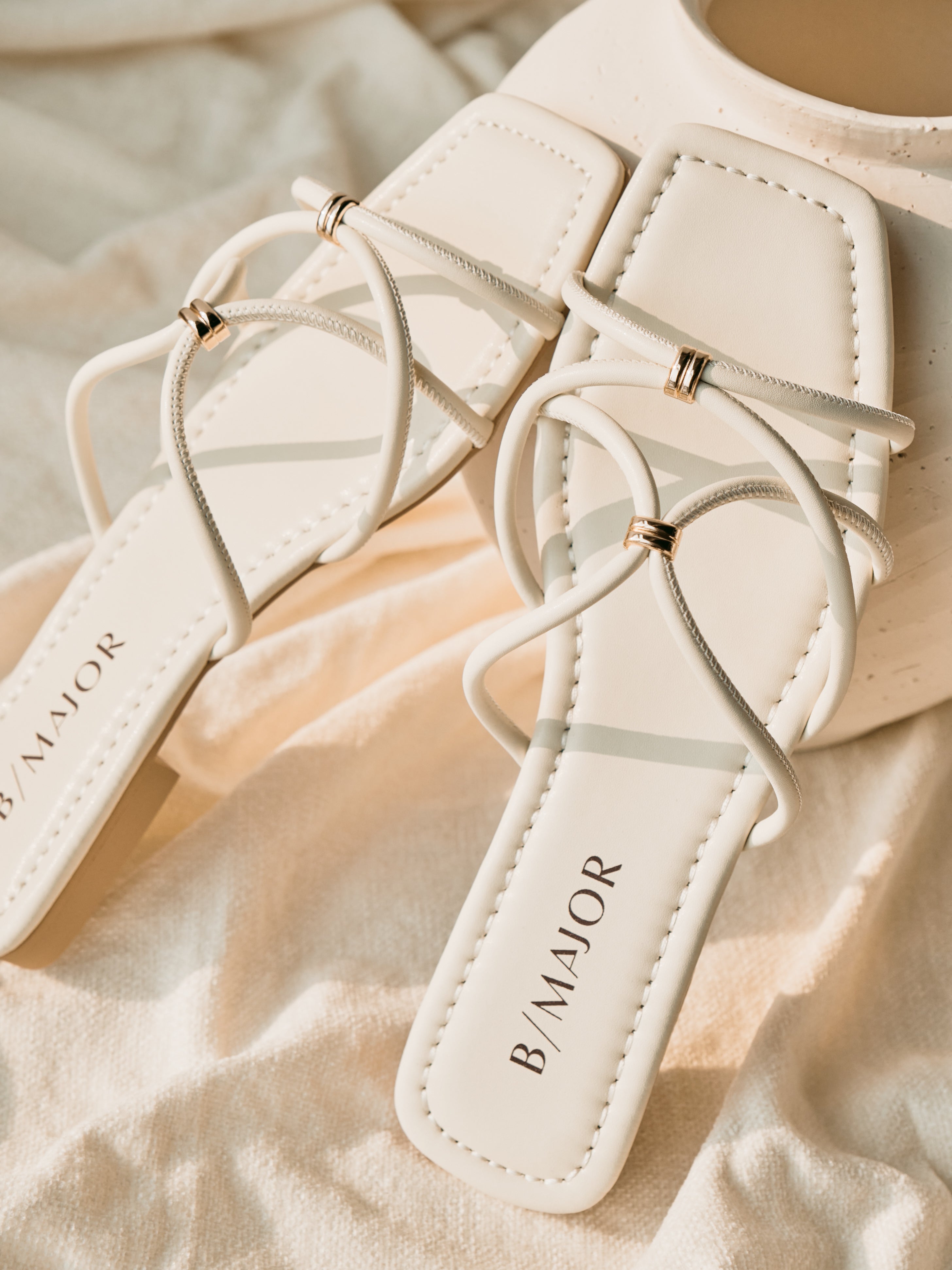 ISLA Sandals - White