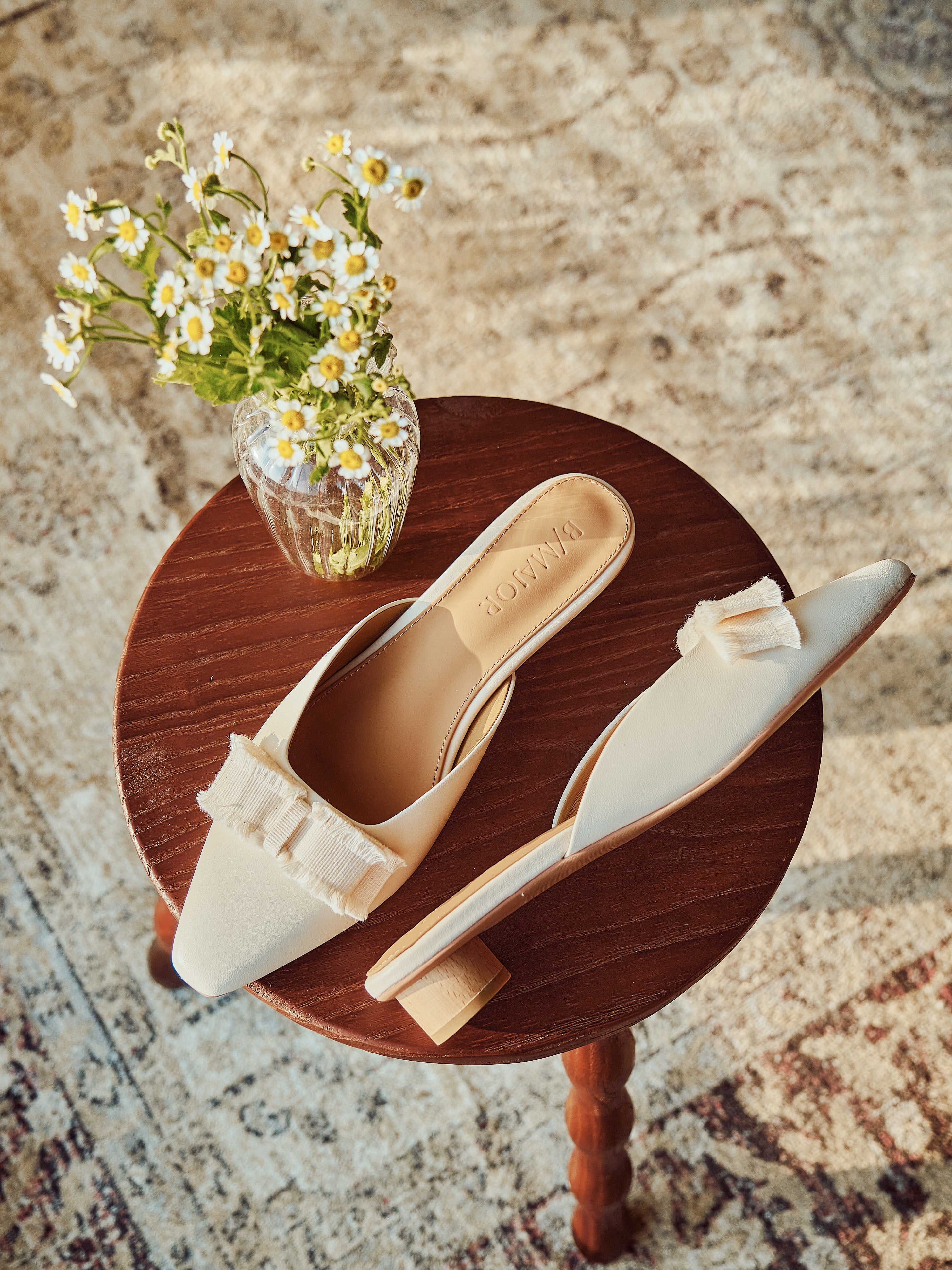 ASHLEY Mules - White (pre-order 2 weeks)