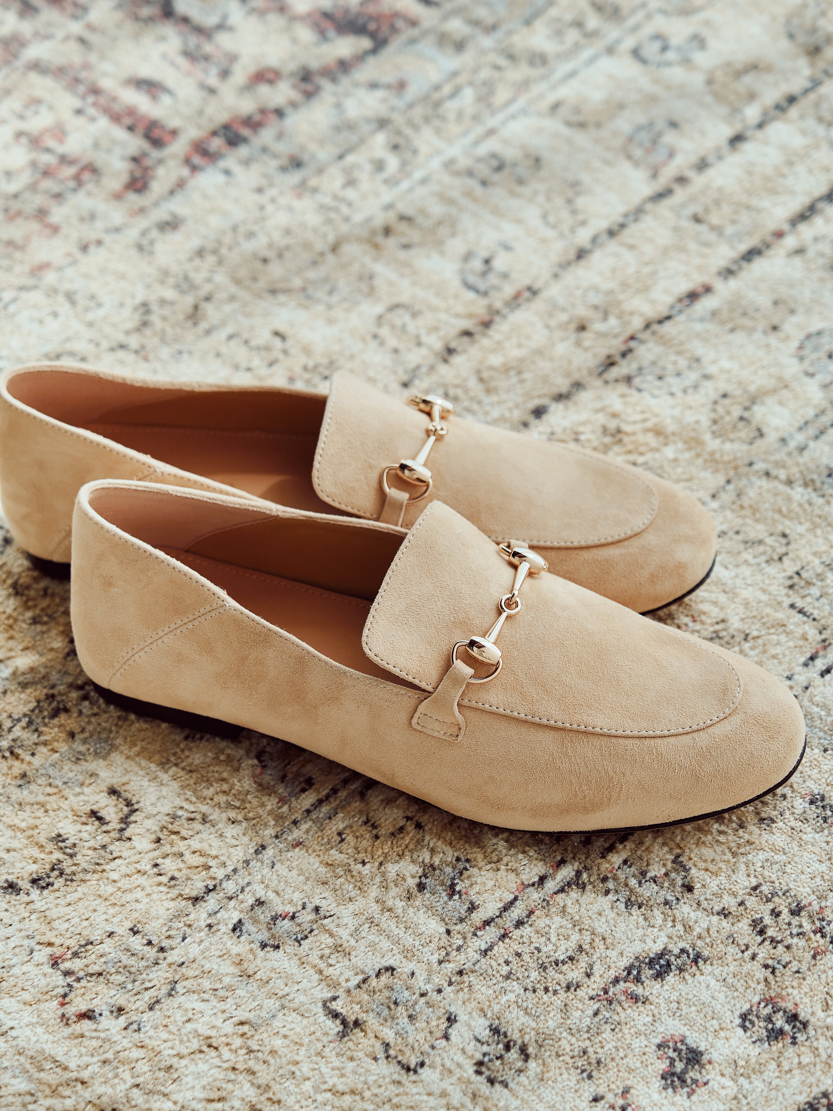 CLAIRE Loafers - Beige Suede (pre-order 2 weeks)