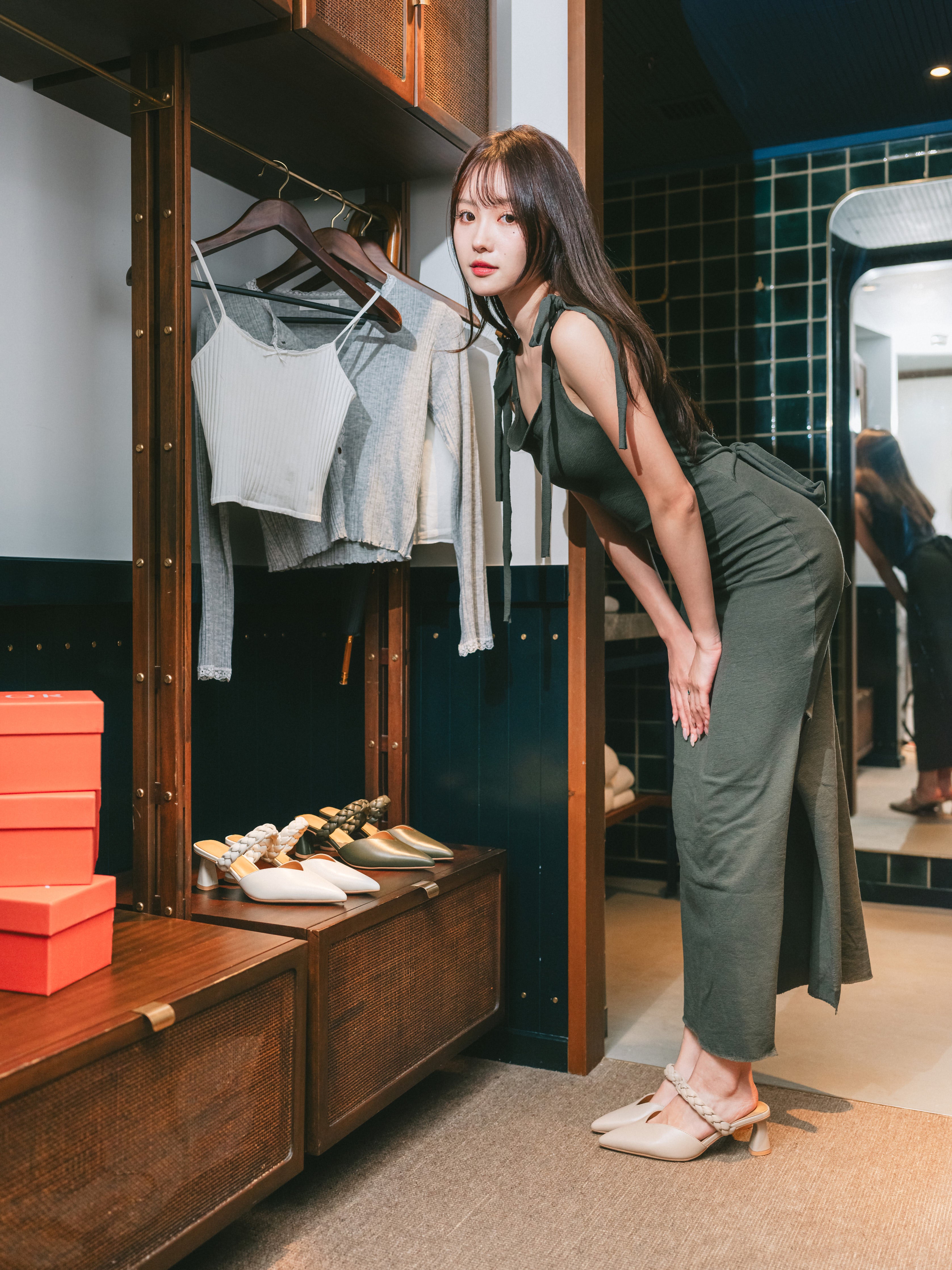 MAISIE Mules - Beige