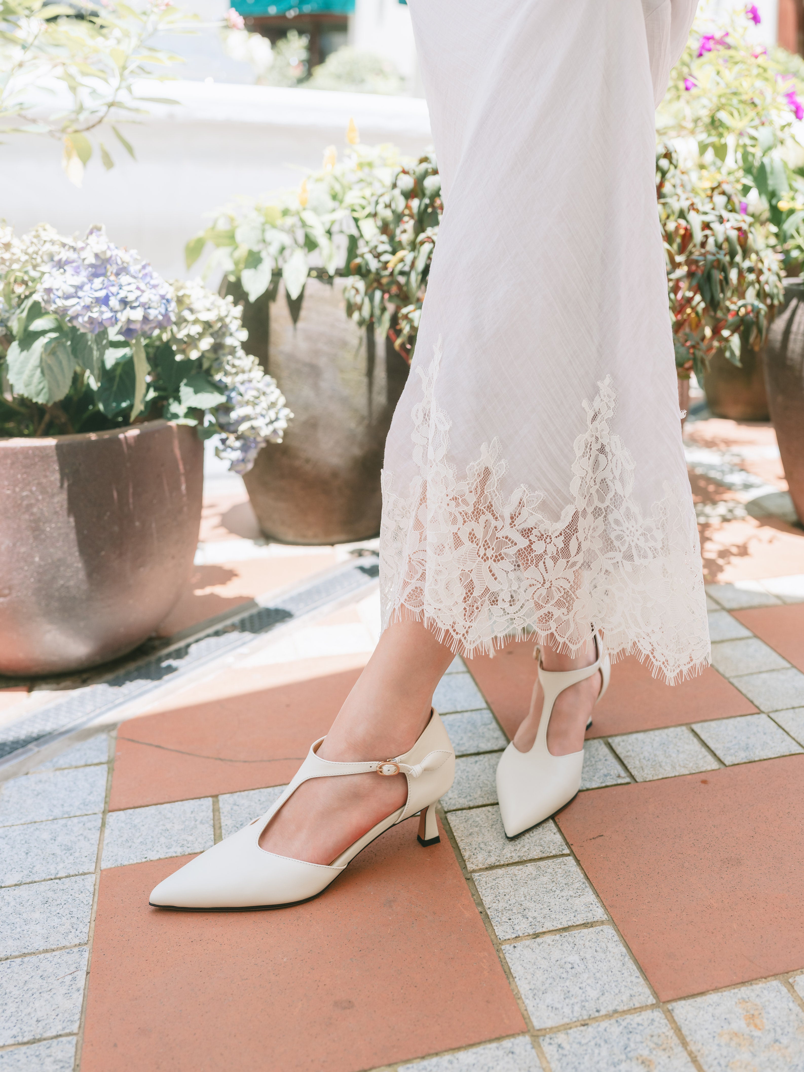 ESTELLA Heels - White