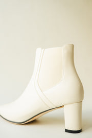 FAYE BOOTS - White