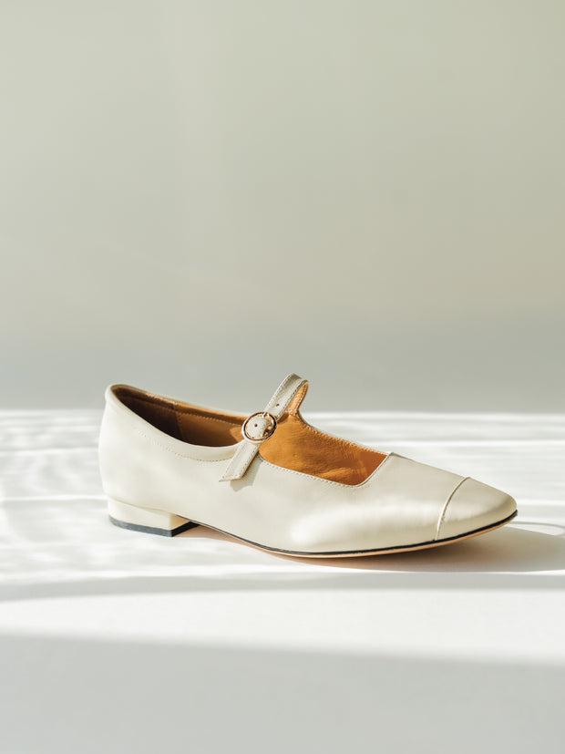 ALLIE Flats - White