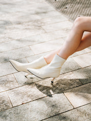 AKARI BOOTS - White