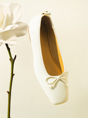 CAMI FLATS - White