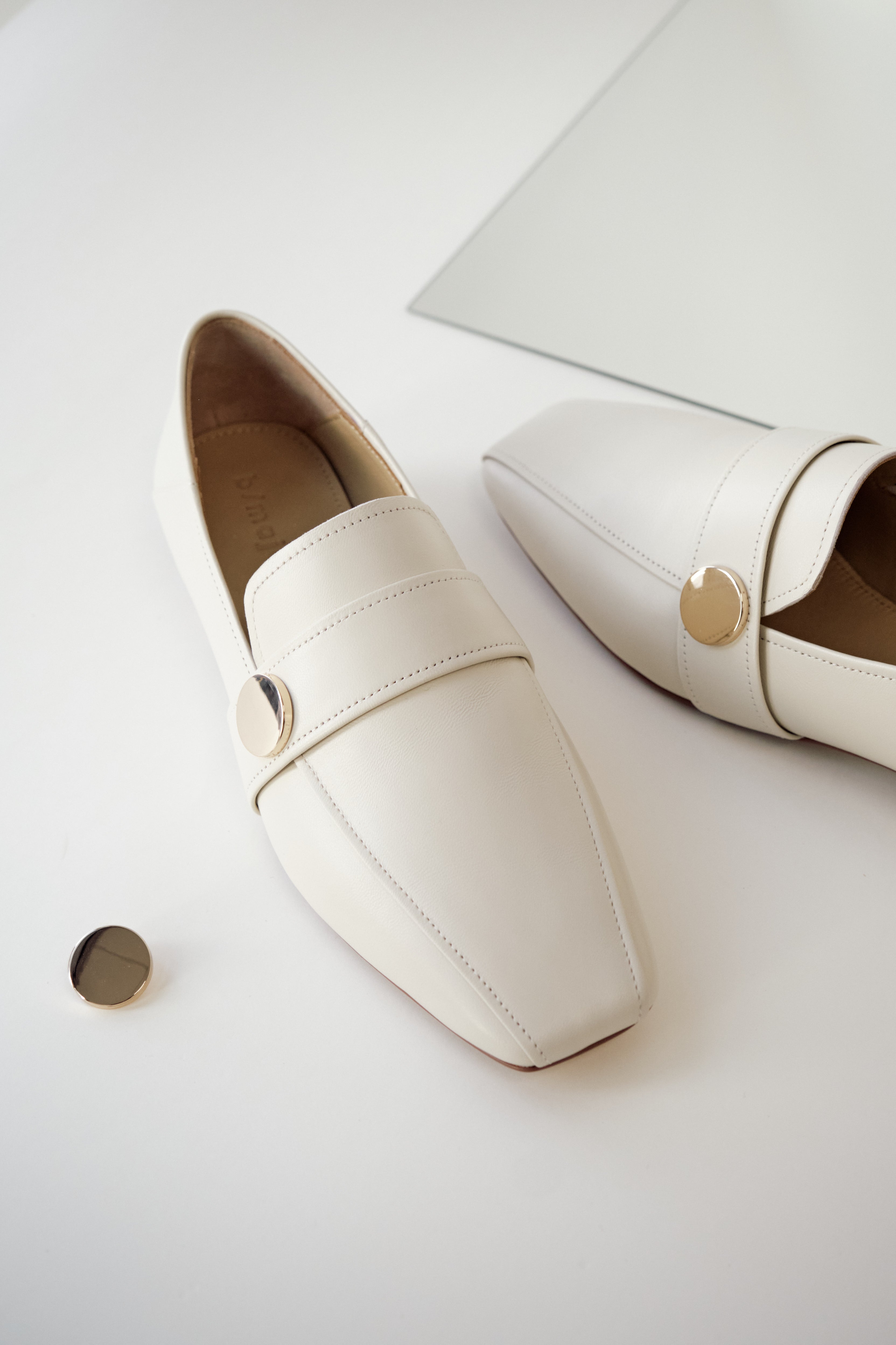 TABY Loafers - White